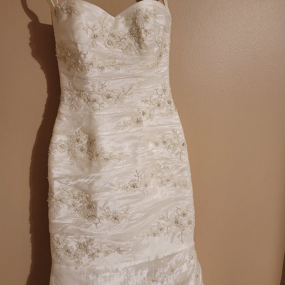 Wedding Dress Ivory La Sposa Size 4 - Picture 5 of 11